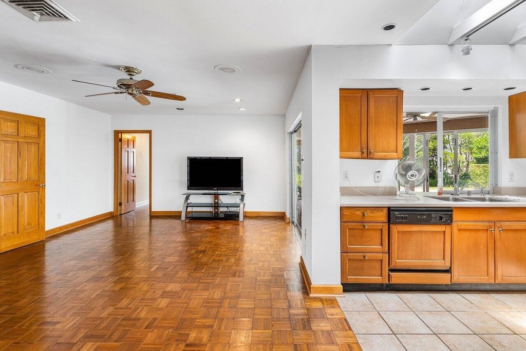 North Palm Beach, Florida, 33408, United States, 3 Bedrooms Bedrooms, ,3 BathroomsBathrooms,Residential,Forsale,1952148