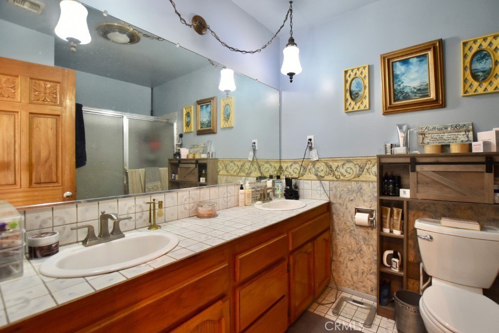 Paso Robles, California, 93446, United States, 4 Bedrooms Bedrooms, ,3.5 BathroomsBathrooms,Residential,Forsale,2004071