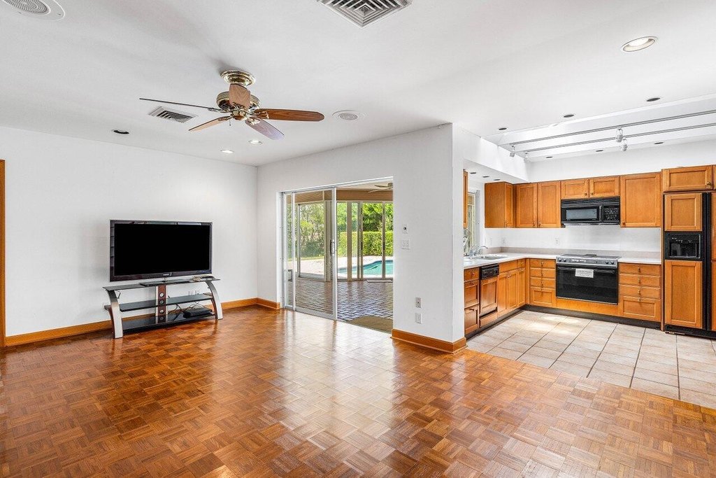 North Palm Beach, Florida, 33408, United States, 3 Bedrooms Bedrooms, ,3 BathroomsBathrooms,Residential,Forsale,1952148