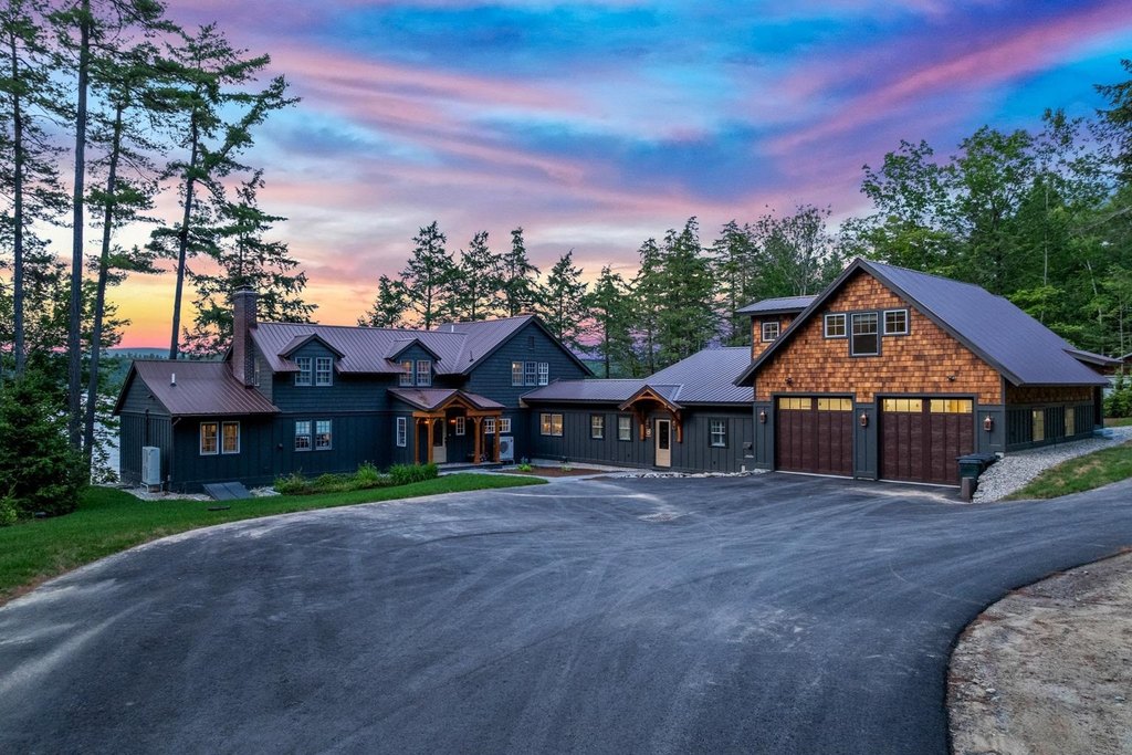 Meredith, New Hampshire, 03253, United States, 7 Bedrooms Bedrooms, ,5.5 BathroomsBathrooms,Residential,Forsale,1893888