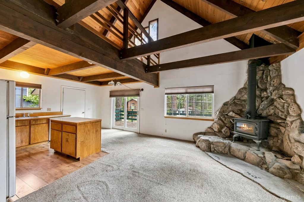 South Lake Tahoe, California, 96150, United States, 3 Bedrooms Bedrooms, ,Residential,Forsale,1946024