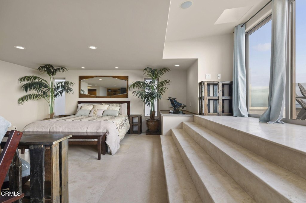 Oxnard, California, 93035, United States, 4 Bedrooms Bedrooms, ,3 BathroomsBathrooms,Residential,Forsale,1909540
