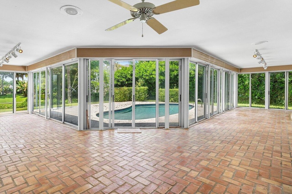 North Palm Beach, Florida, 33408, United States, 3 Bedrooms Bedrooms, ,3 BathroomsBathrooms,Residential,Forsale,1952148