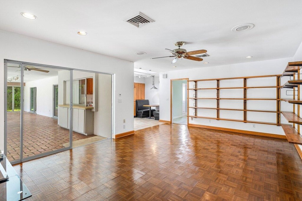 North Palm Beach, Florida, 33408, United States, 3 Bedrooms Bedrooms, ,3 BathroomsBathrooms,Residential,Forsale,1952148