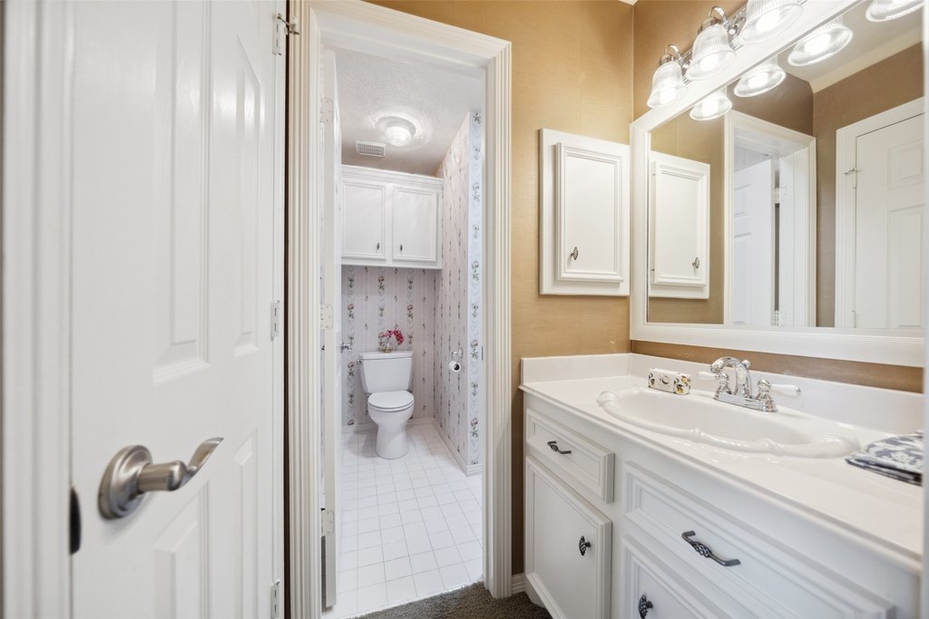 The Woodlands, Texas, 77381, United States, 4 Bedrooms Bedrooms, ,4 BathroomsBathrooms,Residential,Forsale,1953075