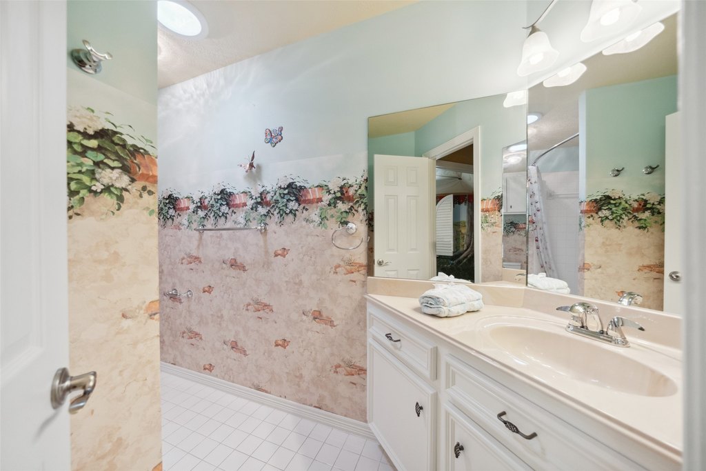 The Woodlands, Texas, 77381, United States, 4 Bedrooms Bedrooms, ,4 BathroomsBathrooms,Residential,Forsale,1953075