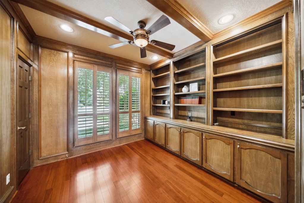 The Woodlands, Texas, 77381, United States, 4 Bedrooms Bedrooms, ,4 BathroomsBathrooms,Residential,Forsale,1953075