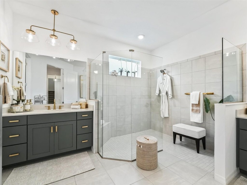 OCALA, Florida, 34474, United States, 4 Bedrooms Bedrooms, ,4.5 BathroomsBathrooms,Residential,Forsale,1905393
