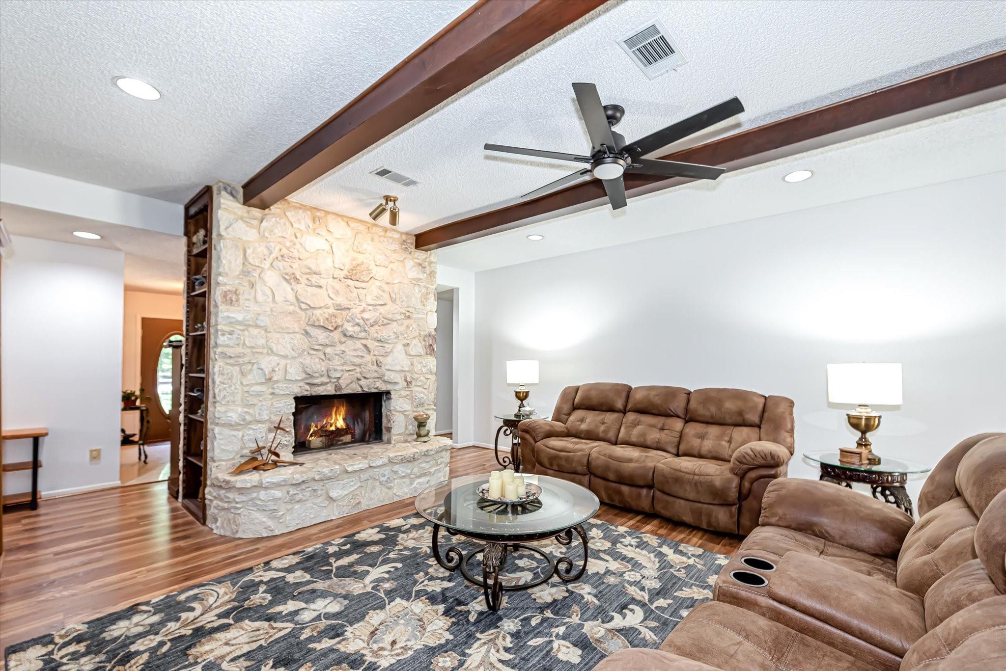 Conroe, Texas, 77304, United States, 4 Bedrooms Bedrooms, ,3 BathroomsBathrooms,Residential,Forsale,1953069