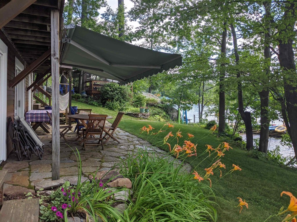 Gilford, New Hampshire, 03249, United States, 5 Bedrooms Bedrooms, ,2 BathroomsBathrooms,Residential,Forsale,1909963
