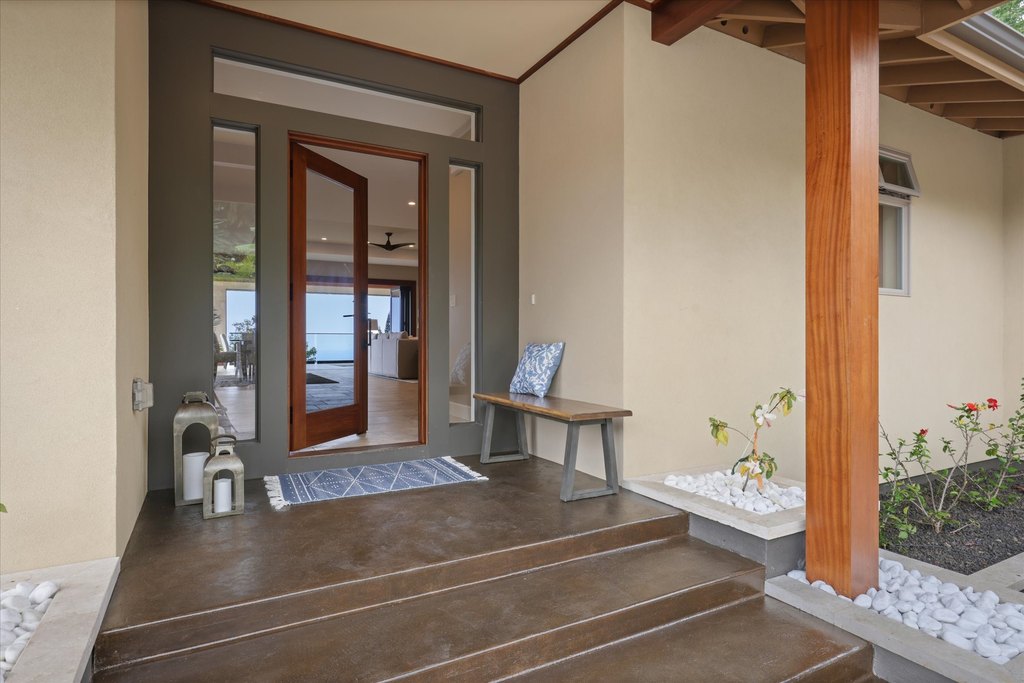 Holualoa, Hawaii, 96725, United States, 7 Bedrooms Bedrooms, ,6 BathroomsBathrooms,Residential,Forsale,1886659