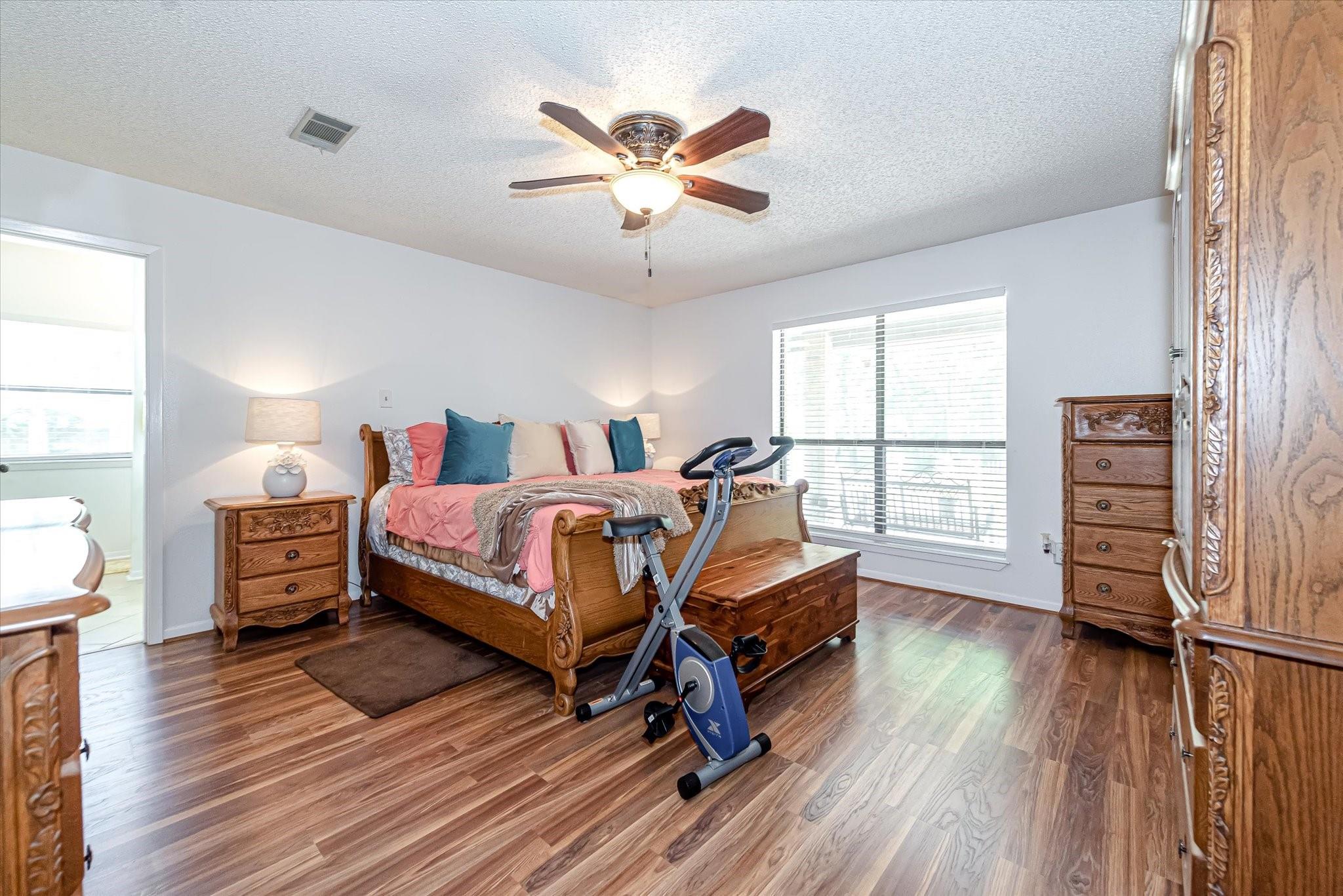Conroe, Texas, 77304, United States, 4 Bedrooms Bedrooms, ,3 BathroomsBathrooms,Residential,Forsale,1953069
