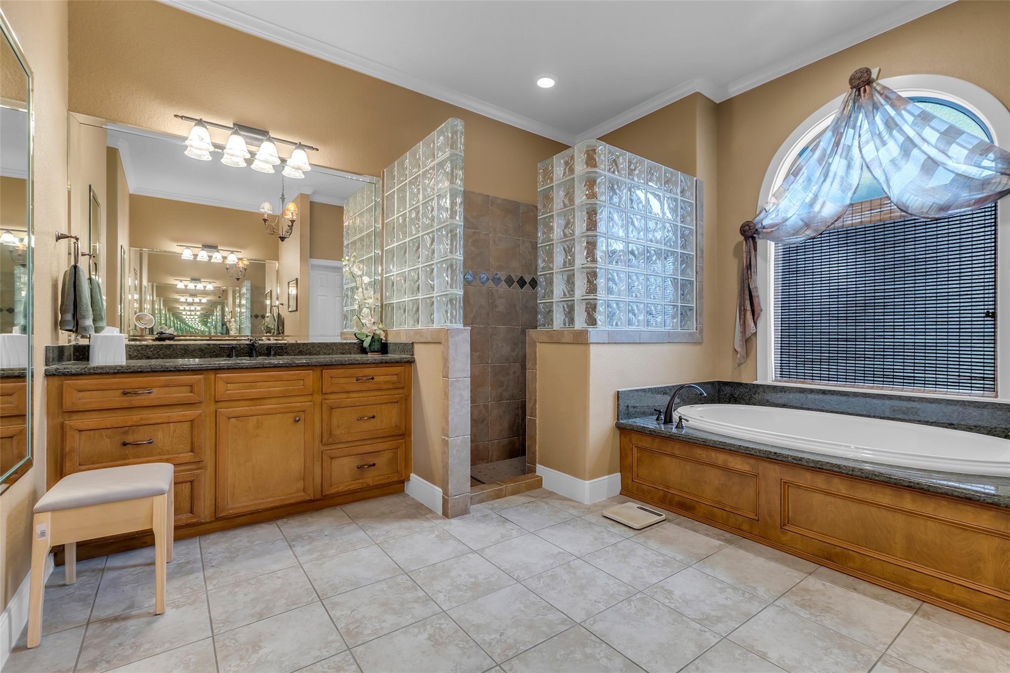 Montgomery, Texas, 77356, United States, 3 Bedrooms Bedrooms, ,3 BathroomsBathrooms,Residential,Forsale,1953071