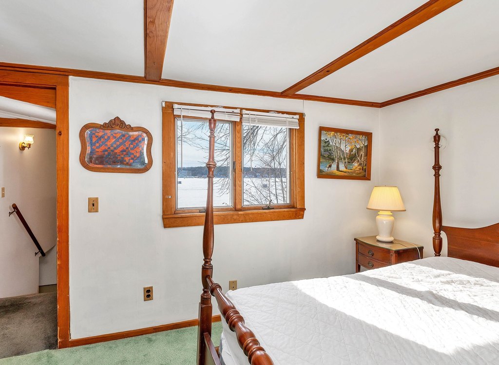 Gilford, New Hampshire, 03249, United States, 5 Bedrooms Bedrooms, ,2 BathroomsBathrooms,Residential,Forsale,1909963