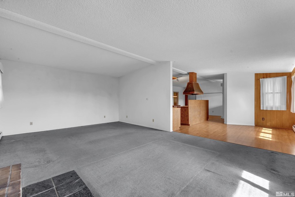 Reno, Nevada, 89503, United States, 4 Bedrooms Bedrooms, ,2.5 BathroomsBathrooms,Residential,Forsale,1910283