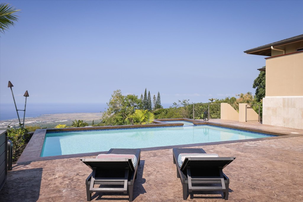 Holualoa, Hawaii, 96725, United States, 7 Bedrooms Bedrooms, ,6 BathroomsBathrooms,Residential,Forsale,1886659