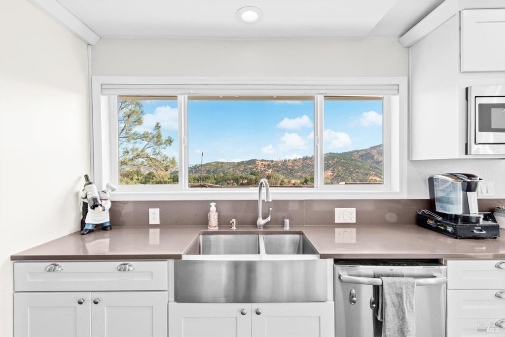 Napa, California, 94558, United States, 4 Bedrooms Bedrooms, ,2.5 BathroomsBathrooms,Residential,Forsale,1953125
