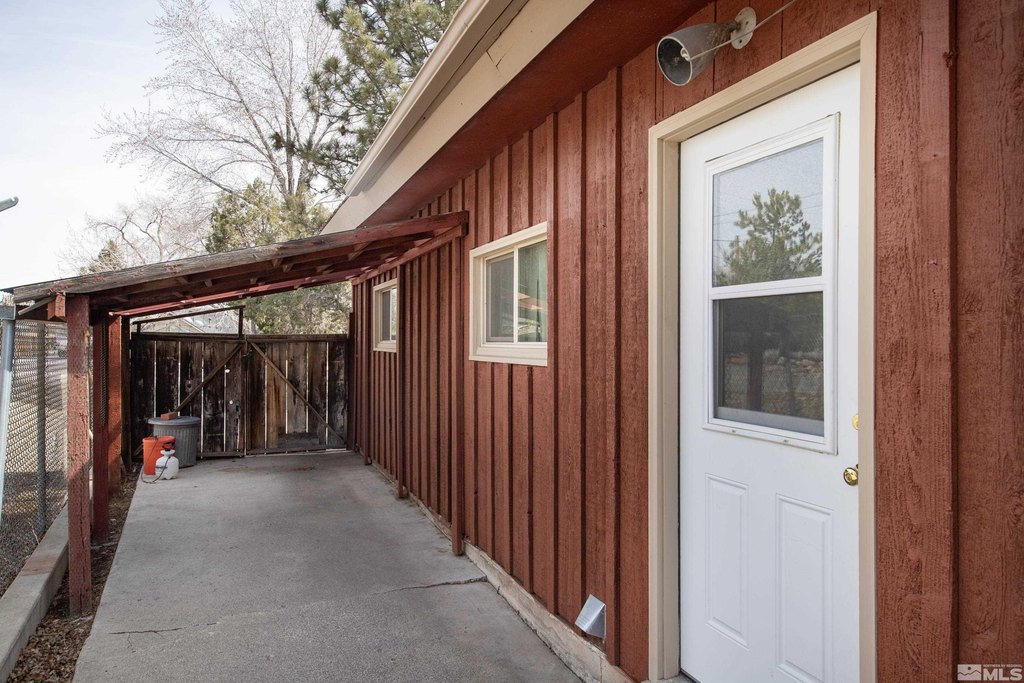 Reno, Nevada, 89503, United States, 4 Bedrooms Bedrooms, ,2.5 BathroomsBathrooms,Residential,Forsale,1910283