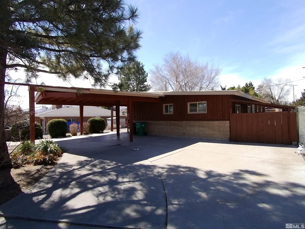 Reno, Nevada, 89503, United States, 4 Bedrooms Bedrooms, ,2.5 BathroomsBathrooms,Residential,Forsale,1910283