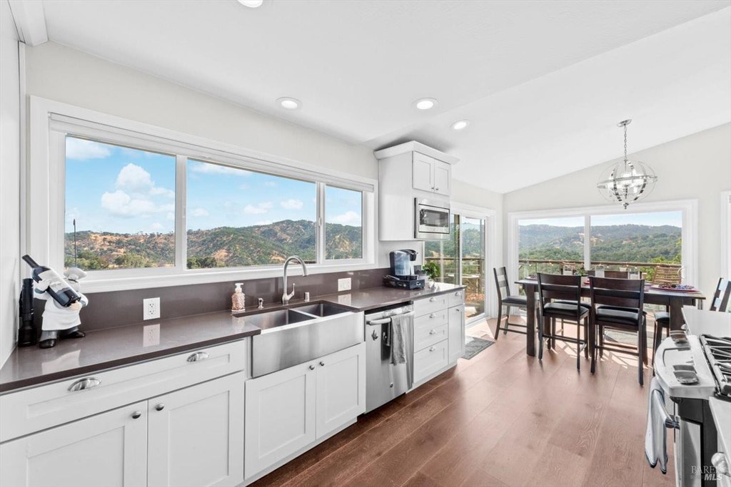 Napa, California, 94558, United States, 4 Bedrooms Bedrooms, ,2.5 BathroomsBathrooms,Residential,Forsale,1953125