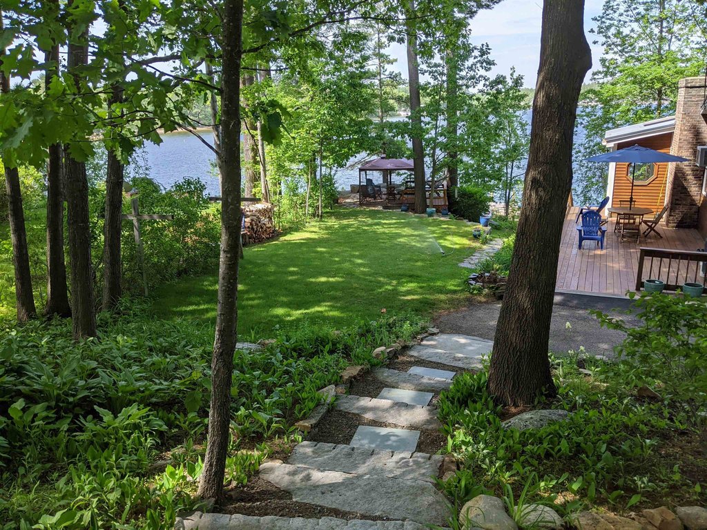 Gilford, New Hampshire, 03249, United States, 5 Bedrooms Bedrooms, ,2 BathroomsBathrooms,Residential,Forsale,1909963