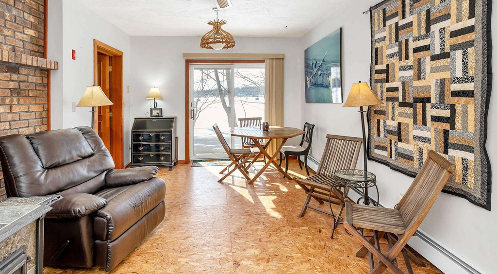 Gilford, New Hampshire, 03249, United States, 5 Bedrooms Bedrooms, ,2 BathroomsBathrooms,Residential,Forsale,1909963