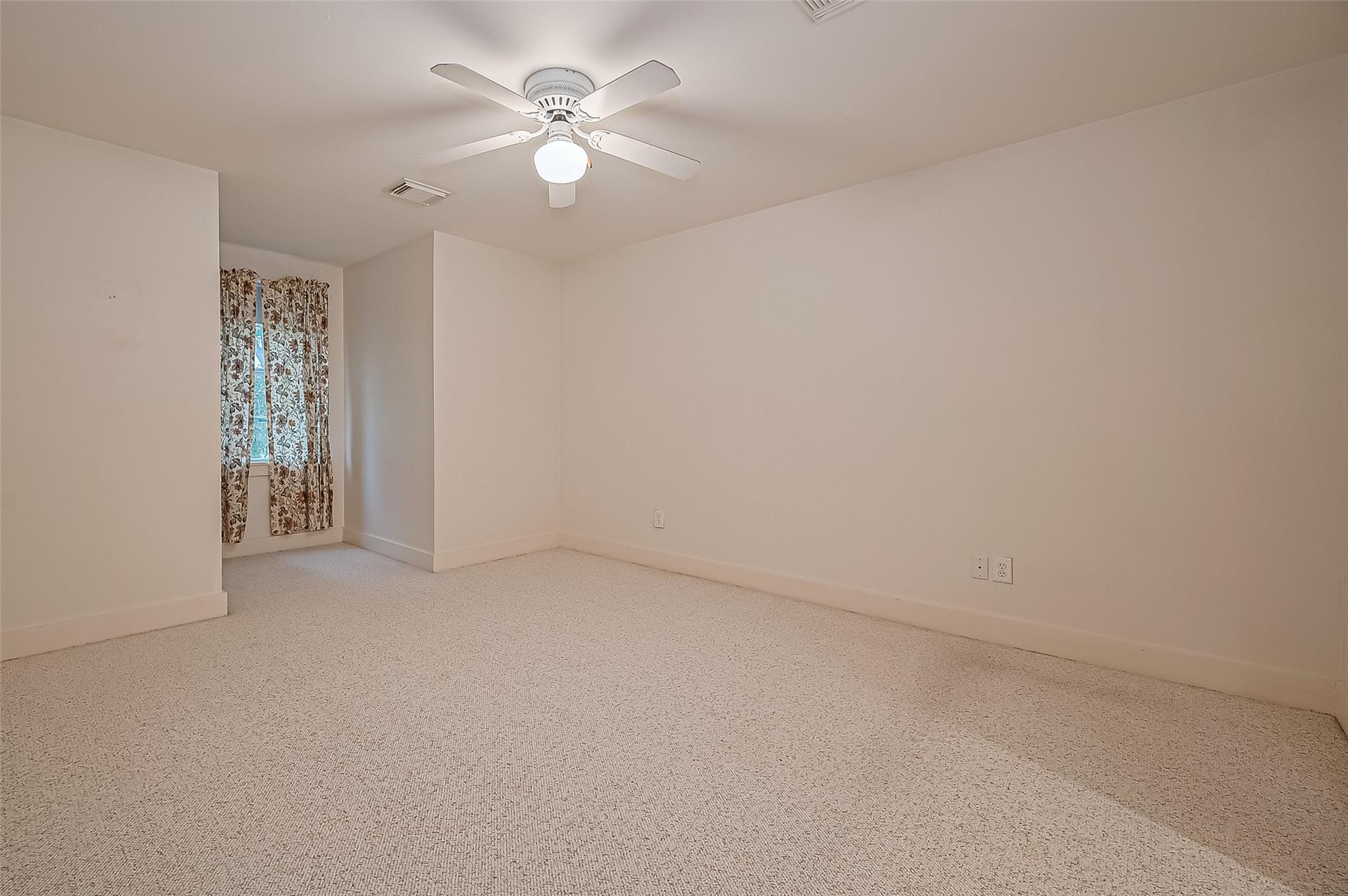 Needville, Texas, 77461, United States, 3 Bedrooms Bedrooms, ,2 BathroomsBathrooms,Residential,Forsale,1953079
