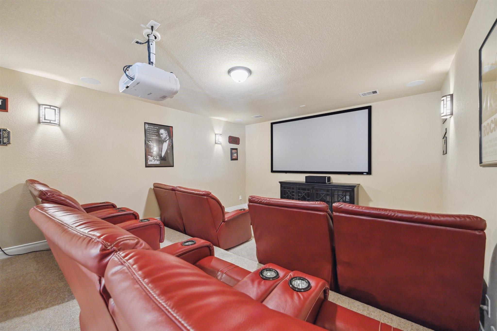 Montgomery, Texas, 77316, United States, 5 Bedrooms Bedrooms, ,4 BathroomsBathrooms,Residential,Forsale,1953089