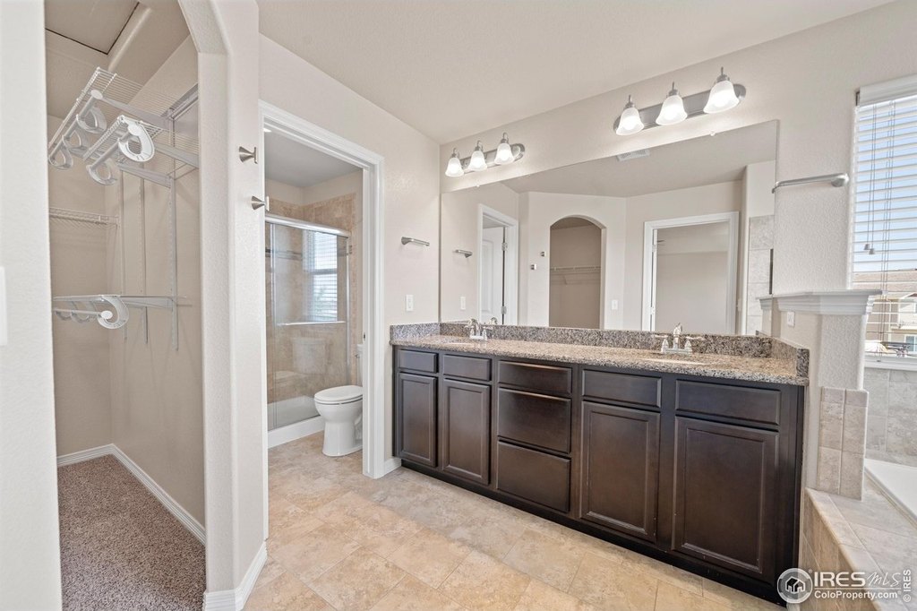 Windsor, Colorado, 80550, United States, 5 Bedrooms Bedrooms, ,4 BathroomsBathrooms,Residential,Forsale,1886141