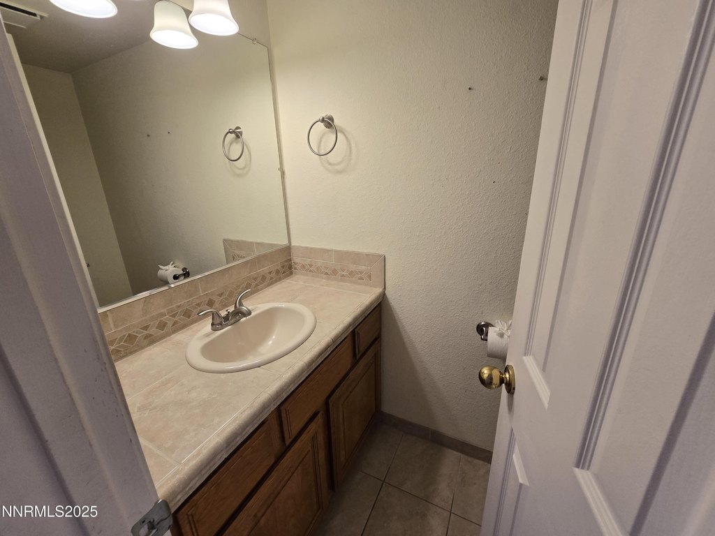 Reno, Nevada, 89511, United States, 4 Bedrooms Bedrooms, ,2.5 BathroomsBathrooms,Residential,Forsale,1910314