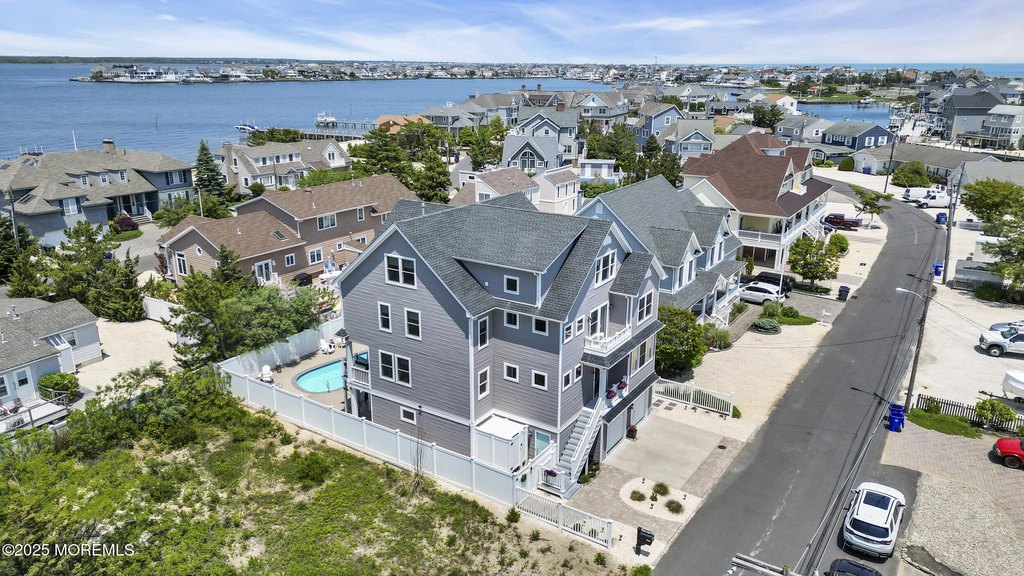 Mantoloking, New Jersey, 08738, United States, 5 Bedrooms Bedrooms, ,4.5 BathroomsBathrooms,Residential,Forsale,1900453