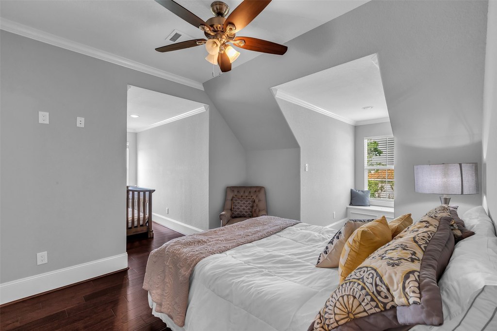 Livingston, Texas, 77351, United States, 6 Bedrooms Bedrooms, ,5 BathroomsBathrooms,Residential,Forsale,1889169