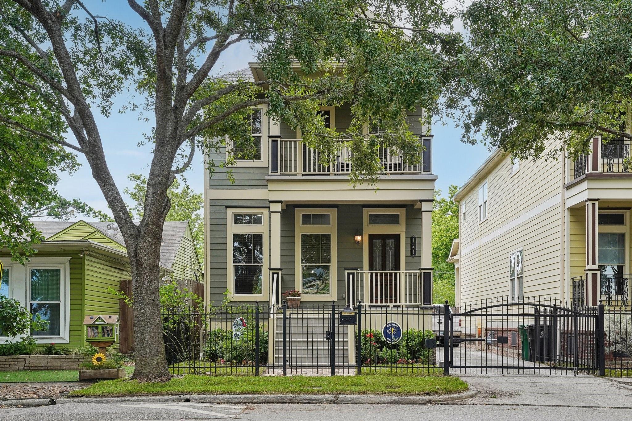 Houston, Texas, 77008, United States, 3 Bedrooms Bedrooms, ,2 BathroomsBathrooms,Residential,Forsale,1953087