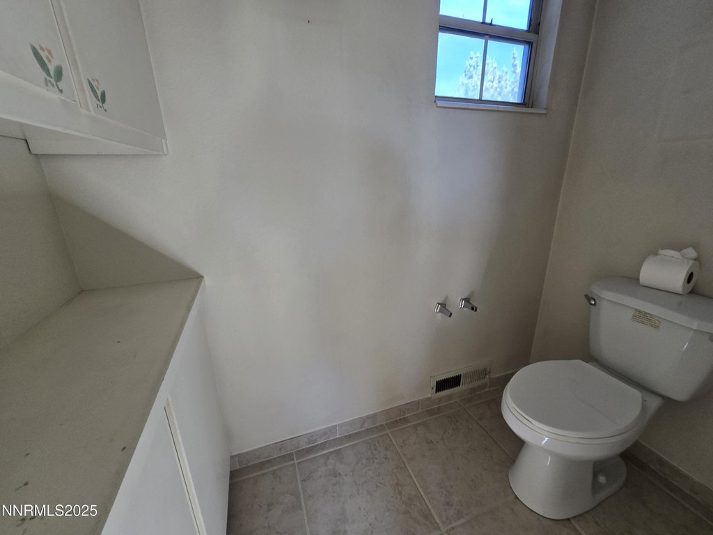 Reno, Nevada, 89511, United States, 4 Bedrooms Bedrooms, ,2.5 BathroomsBathrooms,Residential,Forsale,1910314