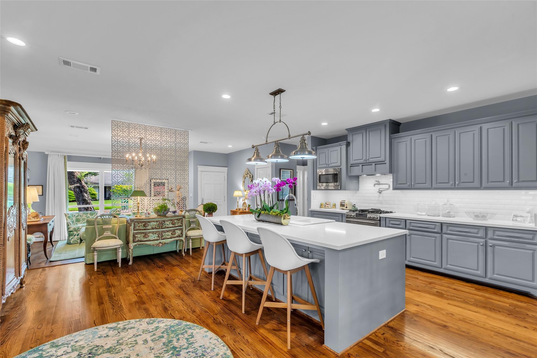Houston, Texas, 77008, United States, 3 Bedrooms Bedrooms, ,3 BathroomsBathrooms,Residential,Forsale,1953077
