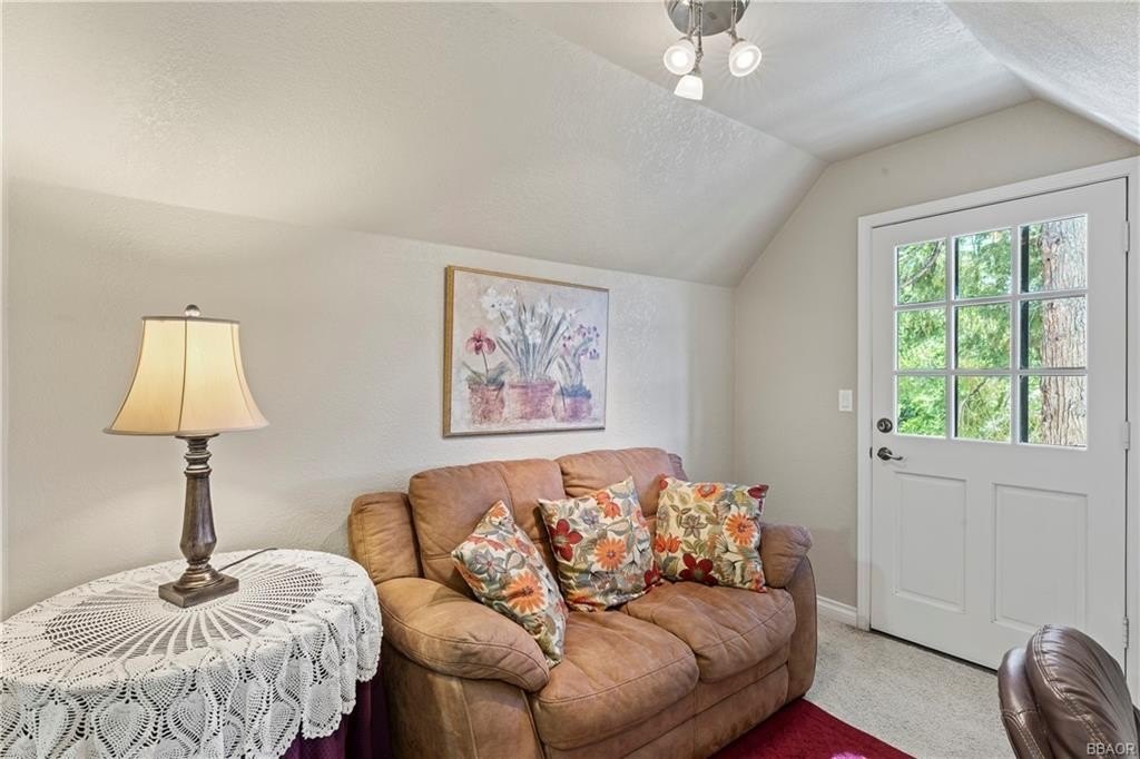 Lake Arrowhead, California, 92352, United States, 3 Bedrooms Bedrooms, ,3 BathroomsBathrooms,Residential,Forsale,1908061