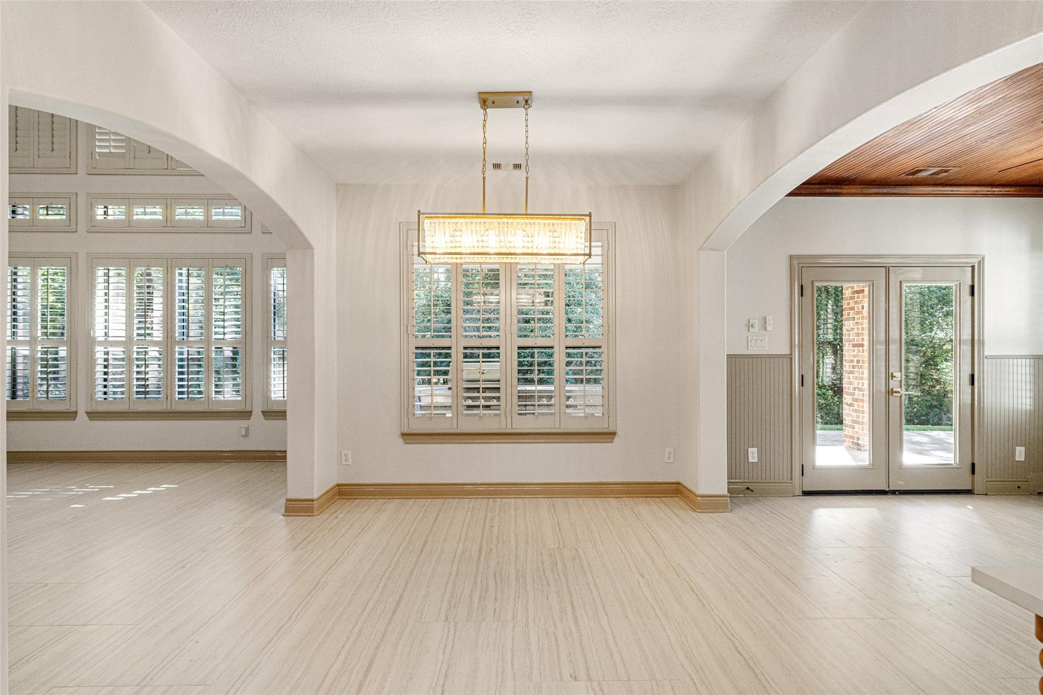 Conroe, Texas, 77304, United States, 5 Bedrooms Bedrooms, ,4 BathroomsBathrooms,Residential,Forsale,1953074
