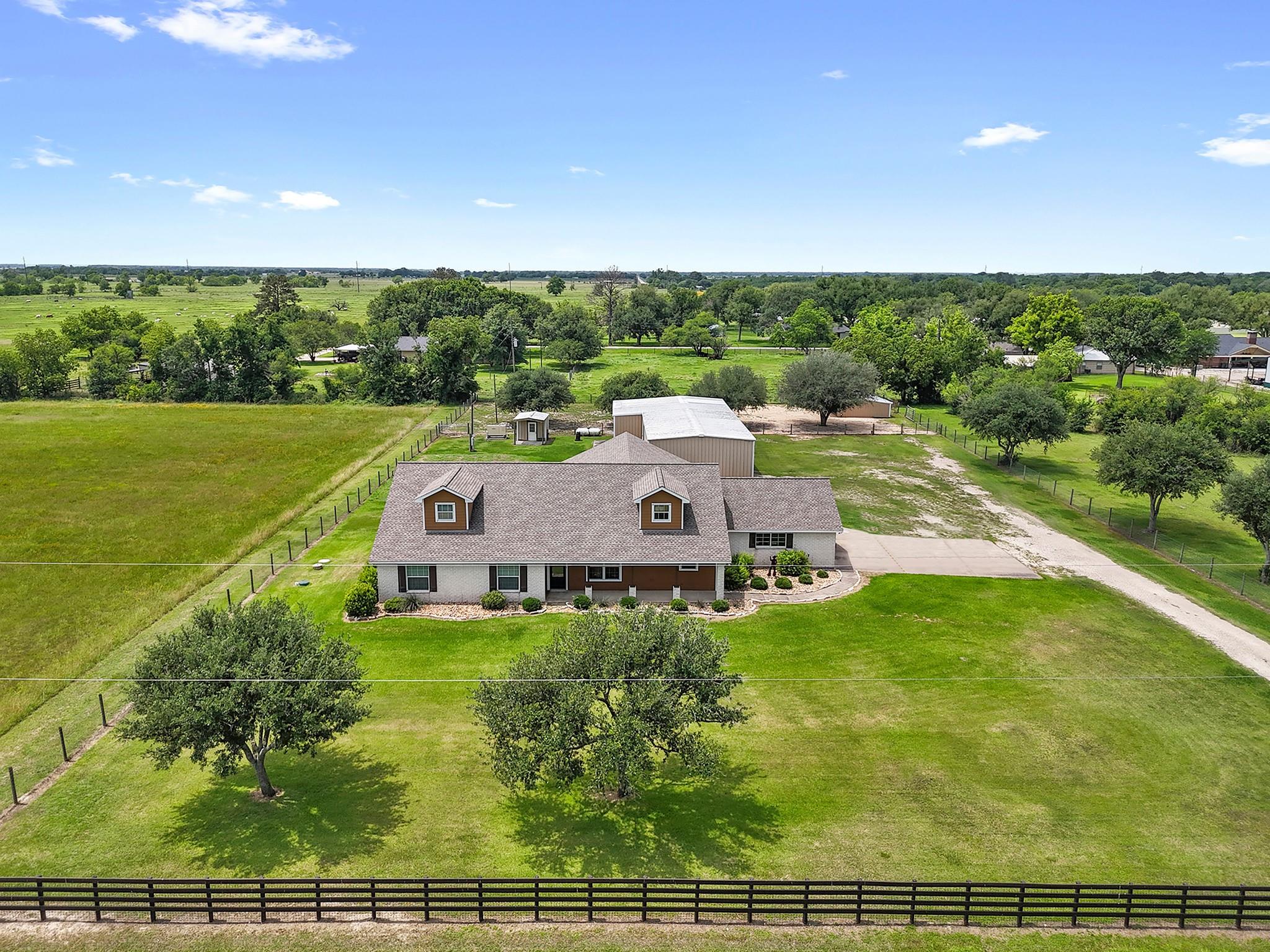 Needville, Texas, 77461, United States, 5 Bedrooms Bedrooms, ,4 BathroomsBathrooms,Residential,Forsale,1953082