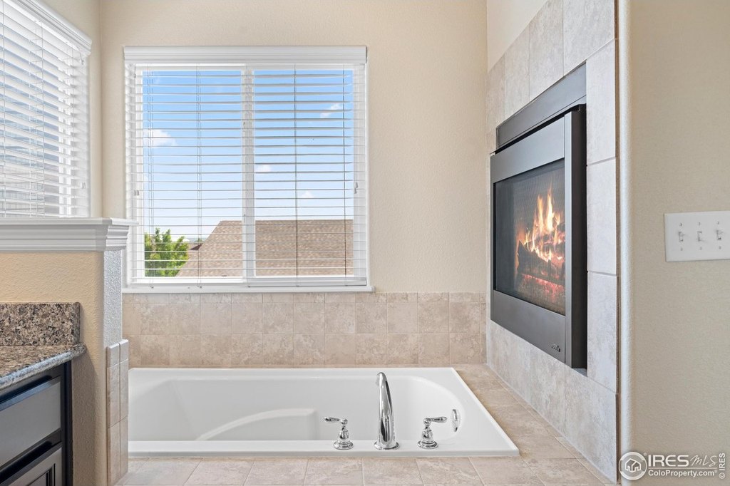 Windsor, Colorado, 80550, United States, 5 Bedrooms Bedrooms, ,4 BathroomsBathrooms,Residential,Forsale,1886141
