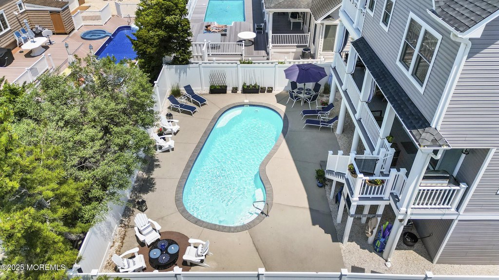 Mantoloking, New Jersey, 08738, United States, 5 Bedrooms Bedrooms, ,4.5 BathroomsBathrooms,Residential,Forsale,1900453