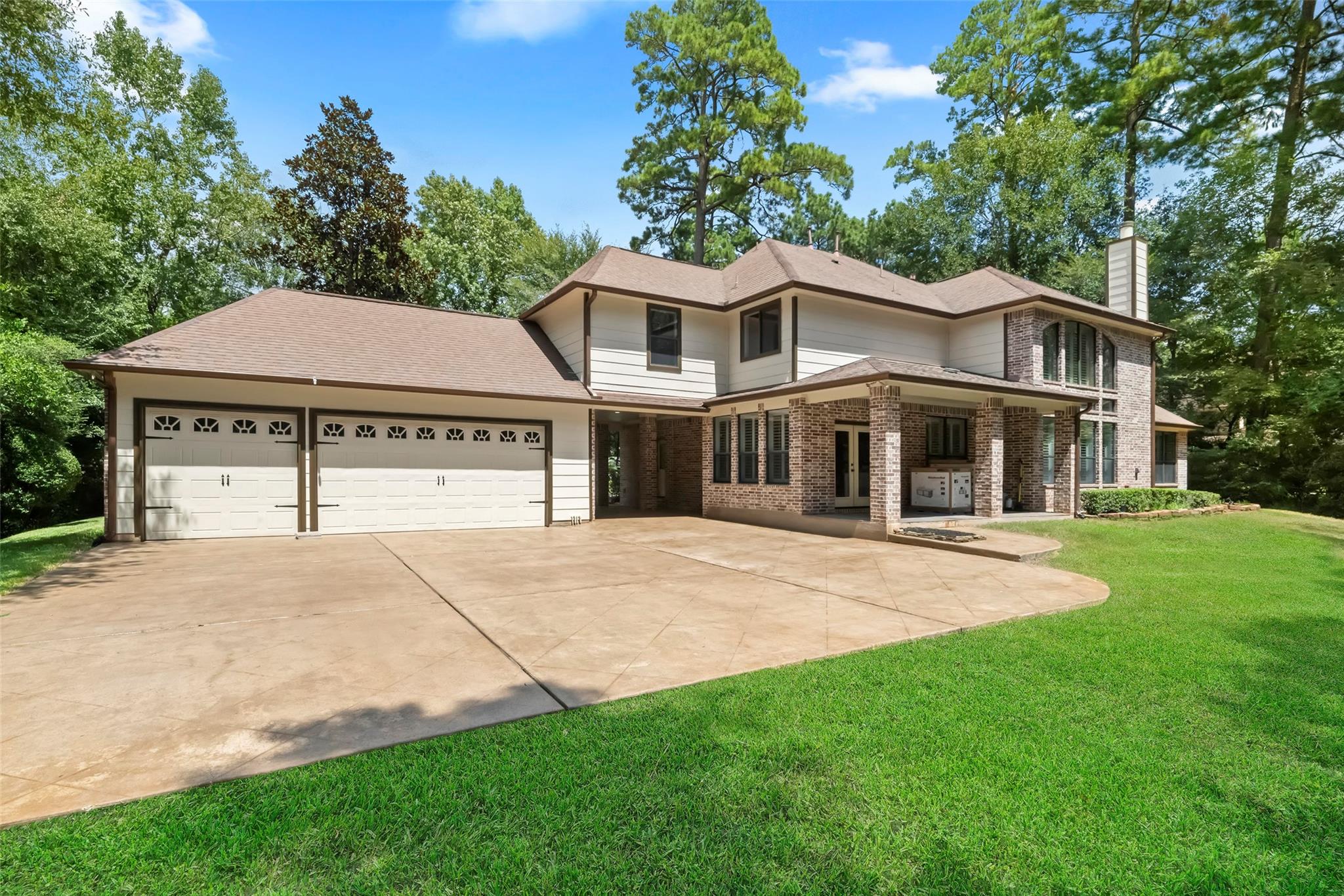 Conroe, Texas, 77304, United States, 5 Bedrooms Bedrooms, ,4 BathroomsBathrooms,Residential,Forsale,1953074