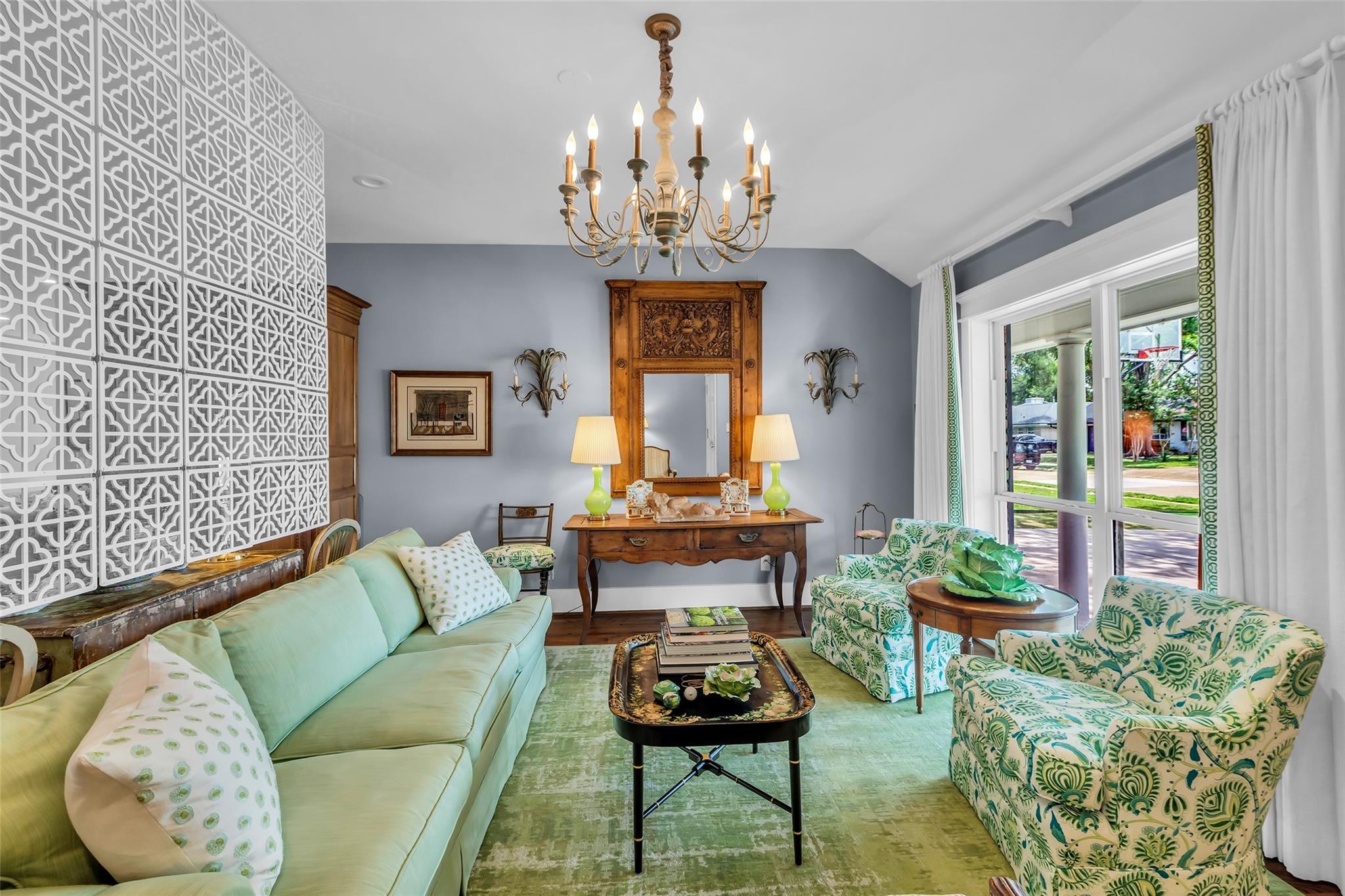 Houston, Texas, 77008, United States, 3 Bedrooms Bedrooms, ,3 BathroomsBathrooms,Residential,Forsale,1953077