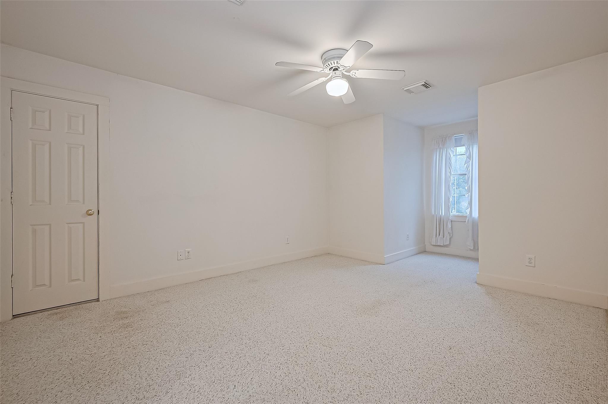 Needville, Texas, 77461, United States, 3 Bedrooms Bedrooms, ,2 BathroomsBathrooms,Residential,Forsale,1953079