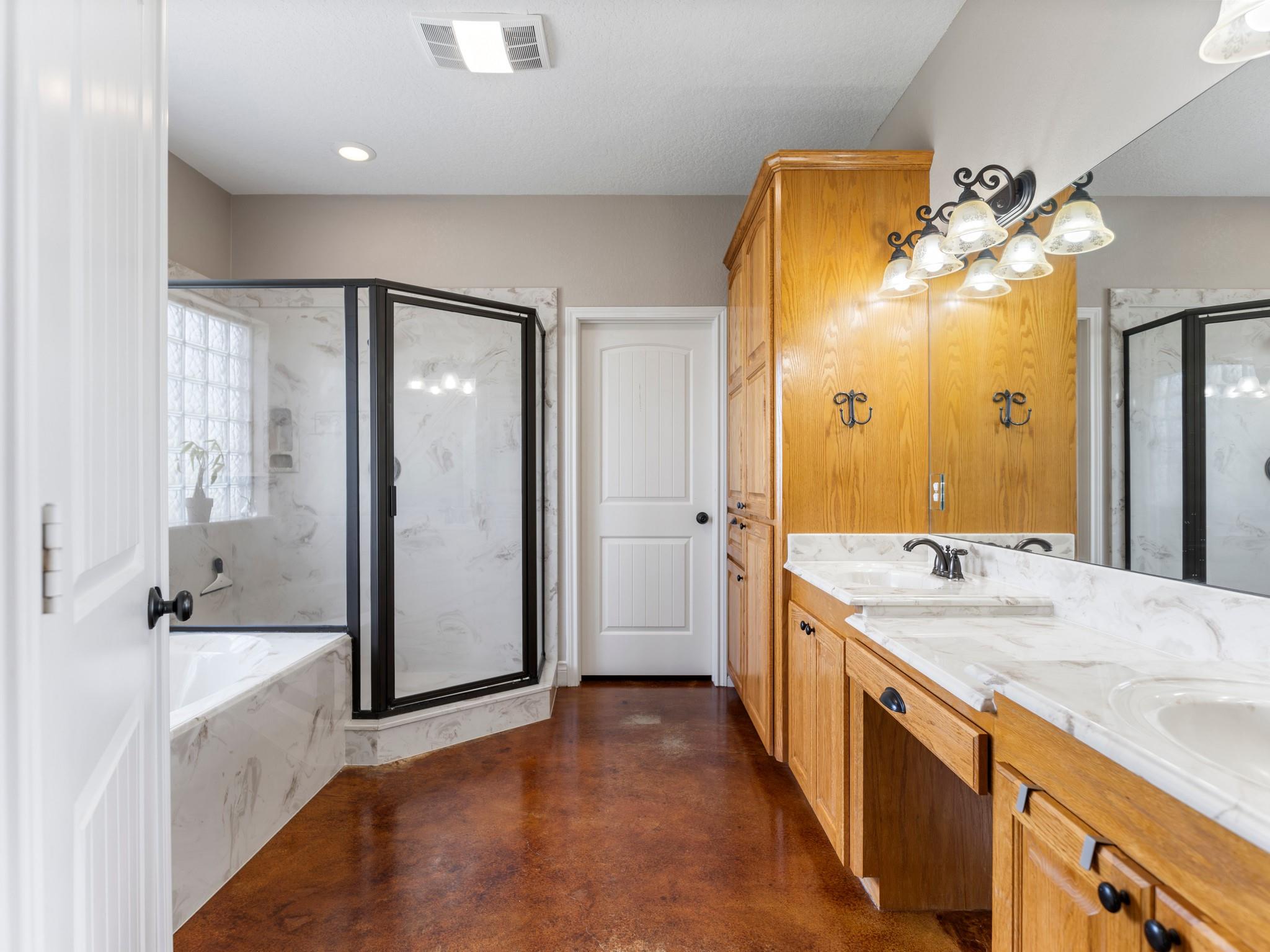 Needville, Texas, 77461, United States, 4 Bedrooms Bedrooms, ,3 BathroomsBathrooms,Residential,Forsale,1953080