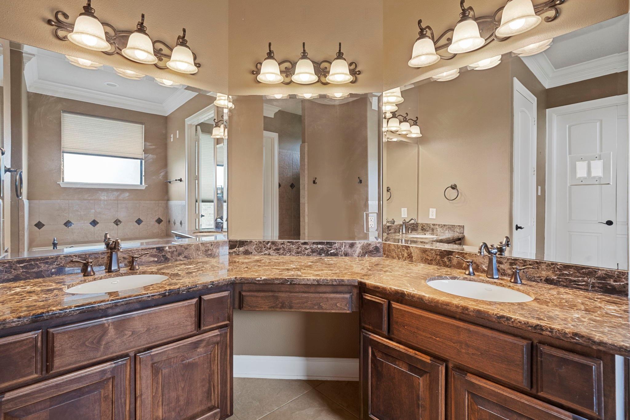 Needville, Texas, 77461, United States, 4 Bedrooms Bedrooms, ,4 BathroomsBathrooms,Residential,Forsale,1953081