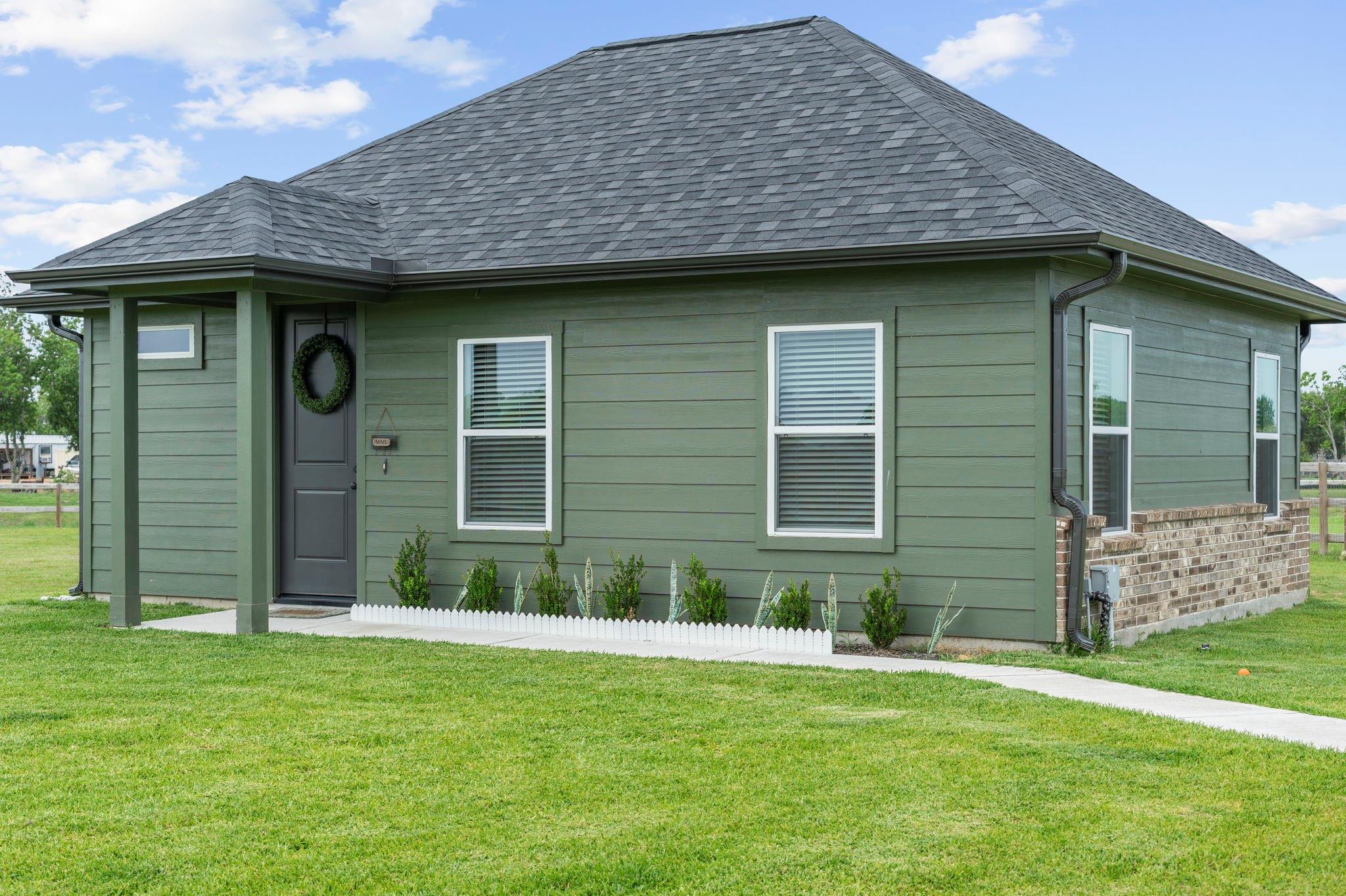 Needville, Texas, 77461, United States, 3 Bedrooms Bedrooms, ,2 BathroomsBathrooms,Residential,Forsale,1953083