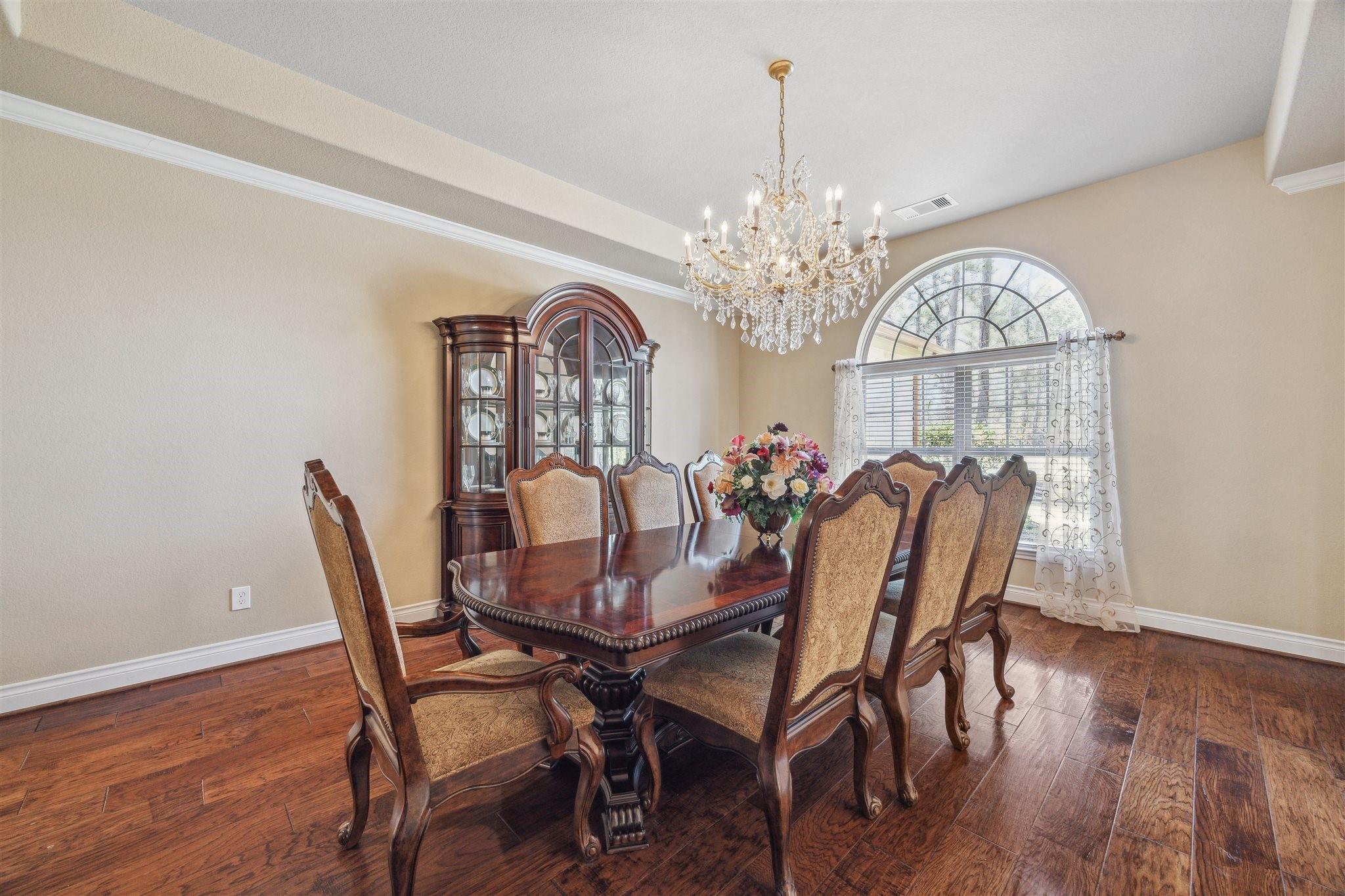 Montgomery, Texas, 77316, United States, 5 Bedrooms Bedrooms, ,4 BathroomsBathrooms,Residential,Forsale,1953089