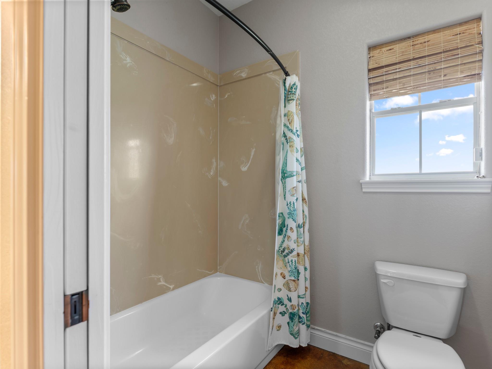 Needville, Texas, 77461, United States, 4 Bedrooms Bedrooms, ,3 BathroomsBathrooms,Residential,Forsale,1953080