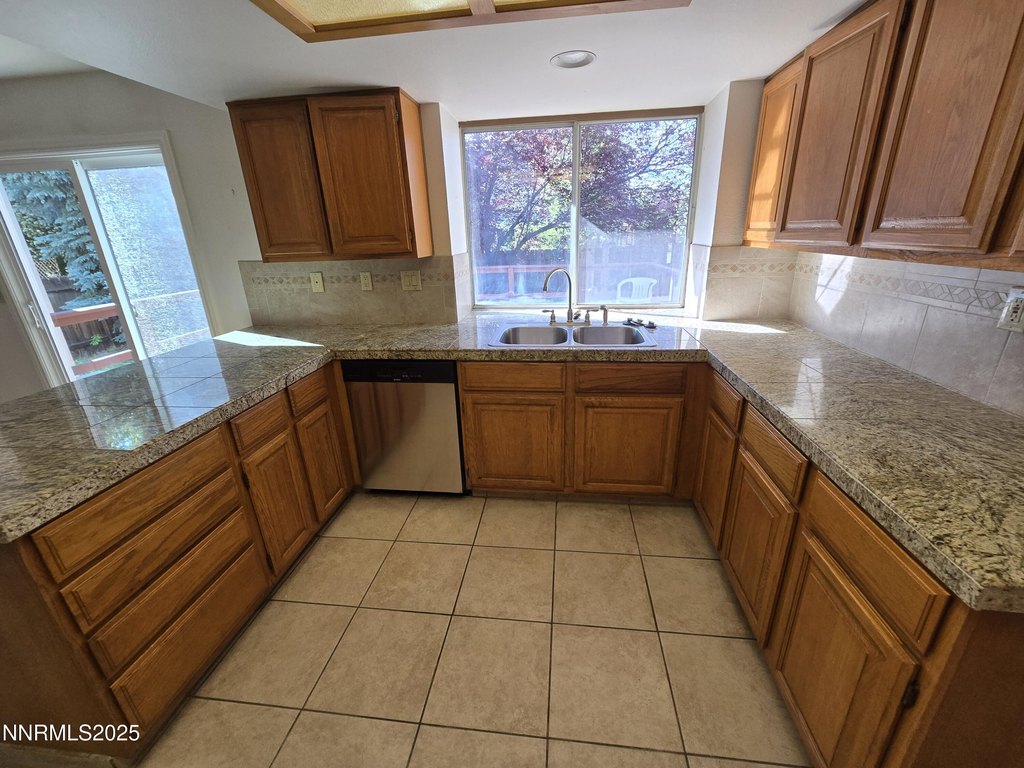 Reno, Nevada, 89511, United States, 4 Bedrooms Bedrooms, ,2.5 BathroomsBathrooms,Residential,Forsale,1910314
