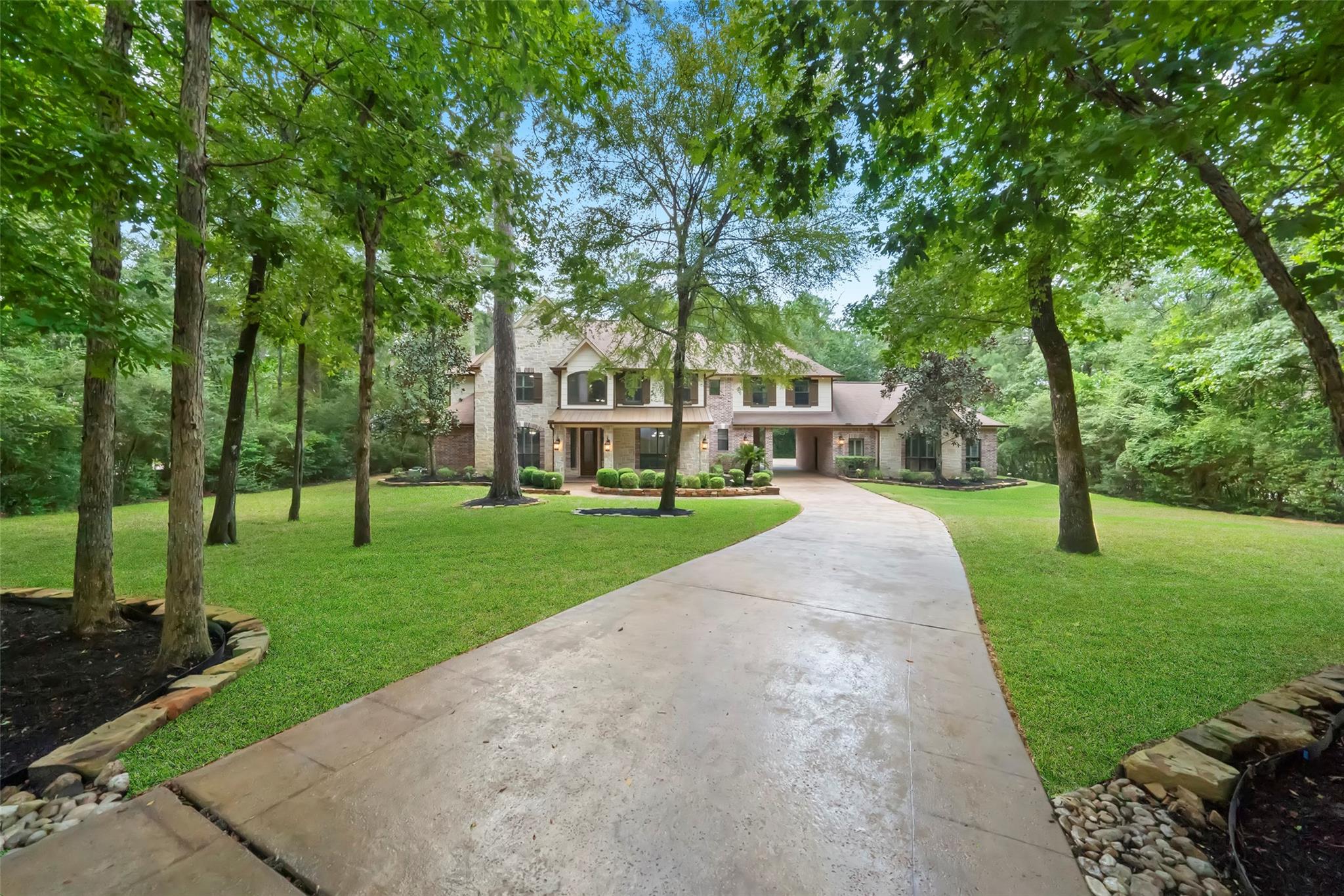 Conroe, Texas, 77304, United States, 5 Bedrooms Bedrooms, ,4 BathroomsBathrooms,Residential,Forsale,1953074